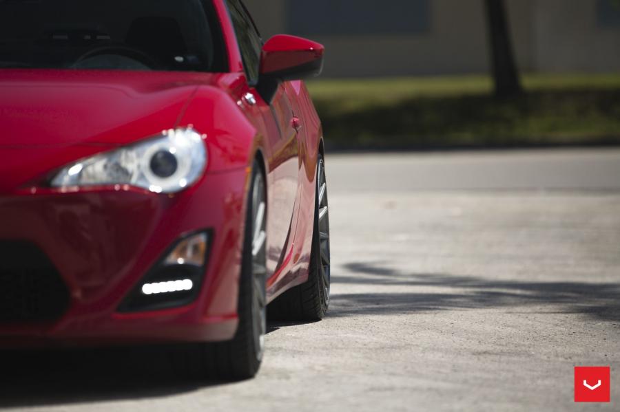 Детали экстерьера Scion FR-S on Vossen Wheels (VFS-2) 2018 года  (фото 14 из 15)